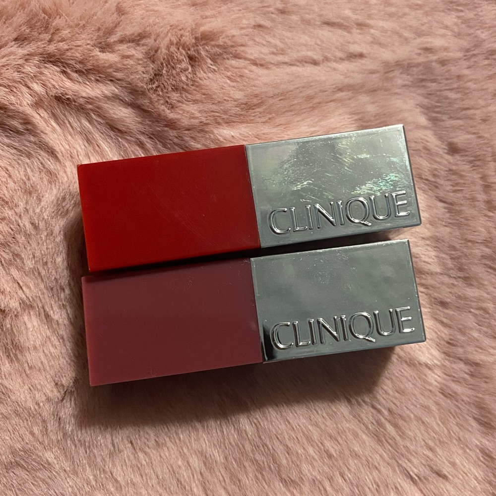 2 Clinique Mini Pop Lipsticks
